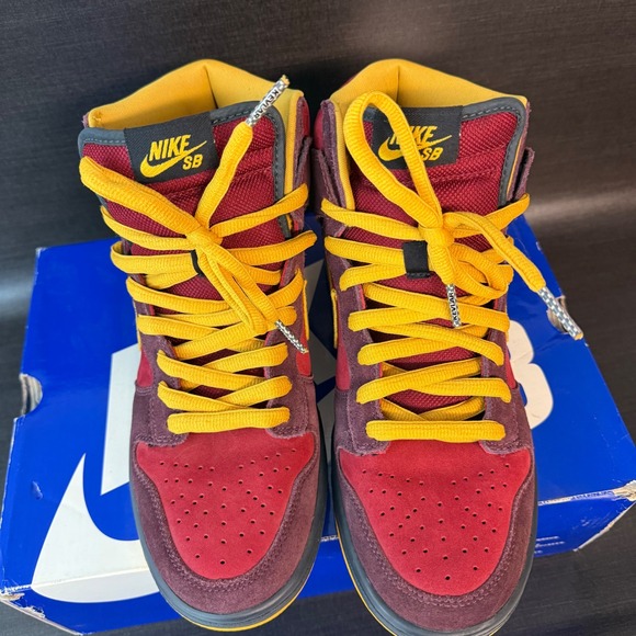 Nike SB Dunk High Iron Man Size 8.5 Red Maroon Yellow Shoes 813171-600 - Picture 2 of 10